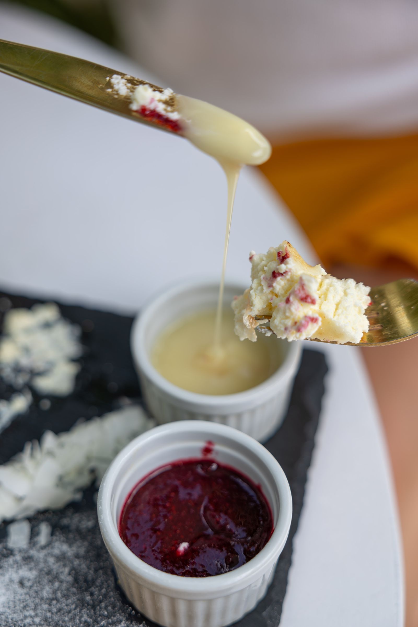 Fromage blanc, amandes et filet de miel