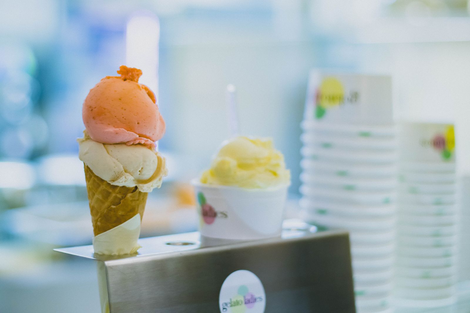 Deux cornets de glace artisanale